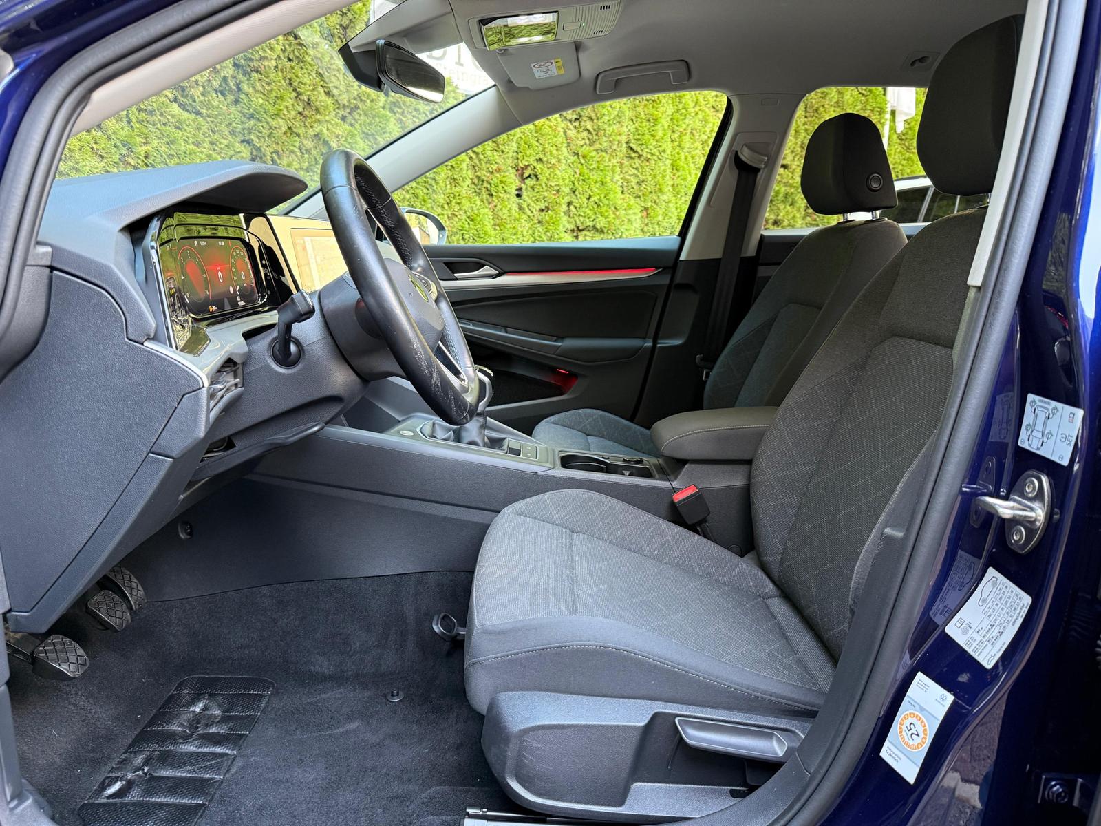 Volkswagen Golf 8 2.0TDI Life LED+NAV+SHZ+KAM+ACC+AMBI+CARP, миниатюра 8