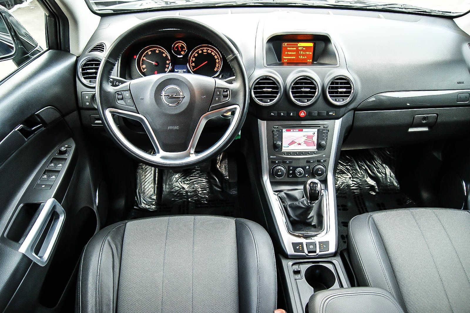 Fahrzeugabbildung Opel Antara 2.0 CDTi 4x4 170PS EDITION EURO6 NAVI PDC