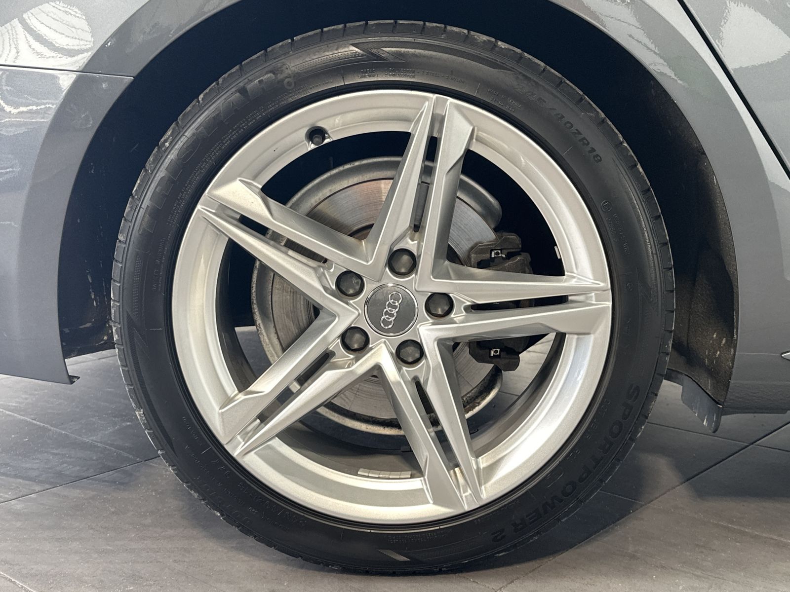 Fahrzeugabbildung Audi A4 Avant 2.0 TDI S-Line NAV+XEN+DIGDISPLAY+18ZO