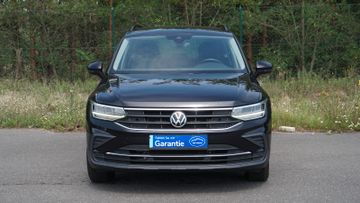 Volkswagen Tiguan - 9
