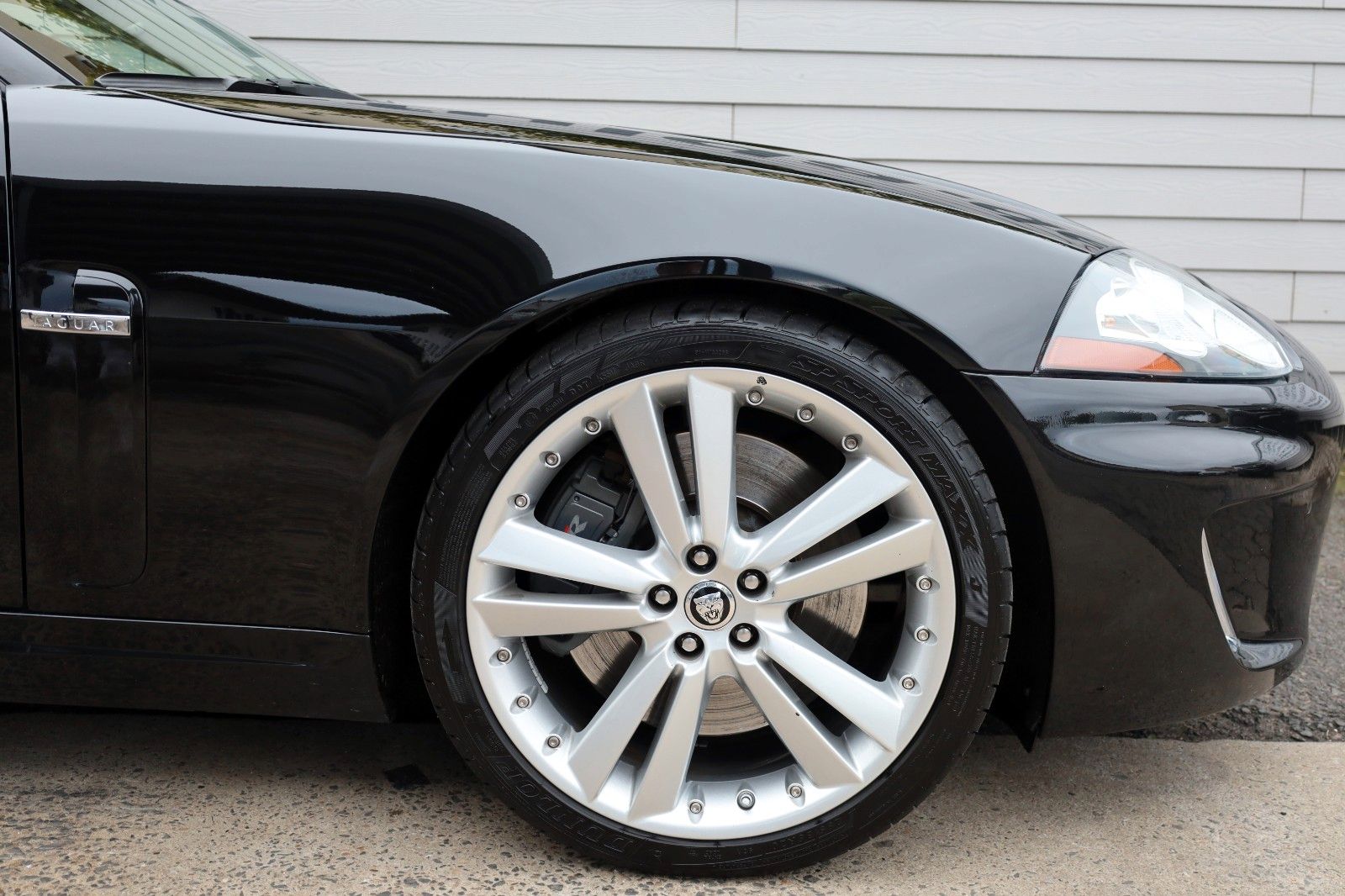 Fahrzeugabbildung Jaguar XKR Cabrio 5.0 V8 R Performance,Navi,SH+Lüftung