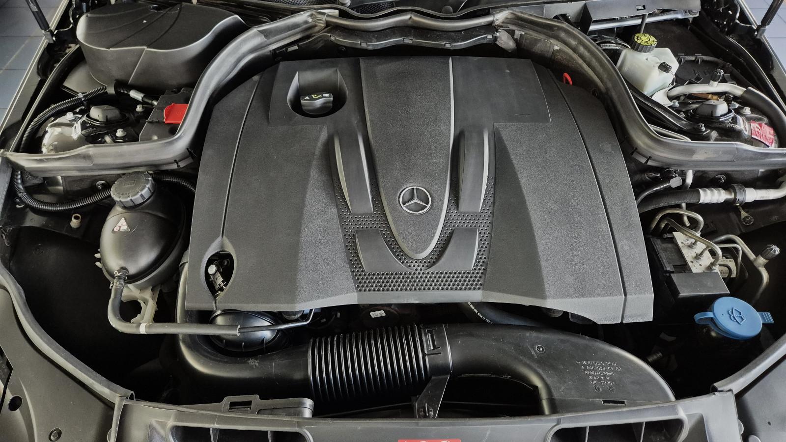 Mercedes-Benz C220 2008 — photo 22