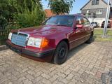 Mercedes-Benz E 230 - Mercedes-Benz E 230 aus 1990