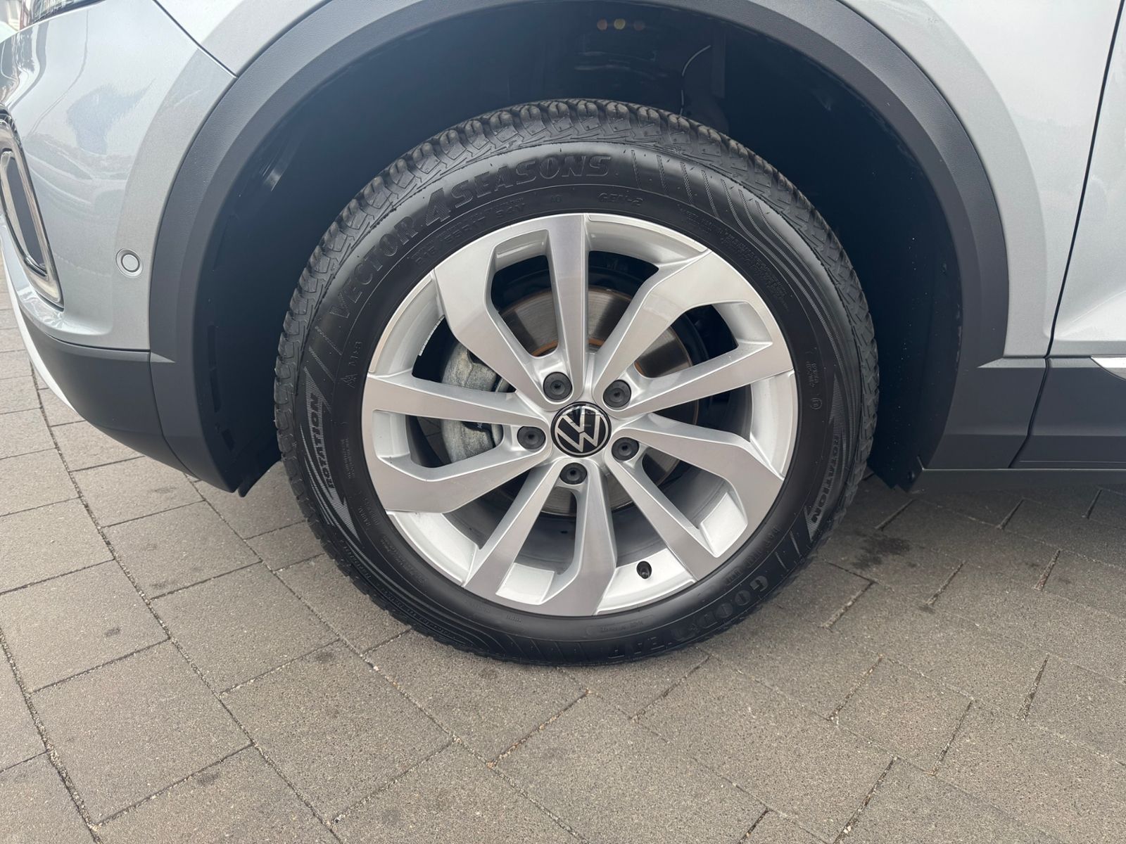 Volkswagen T-Roc - Bild 8