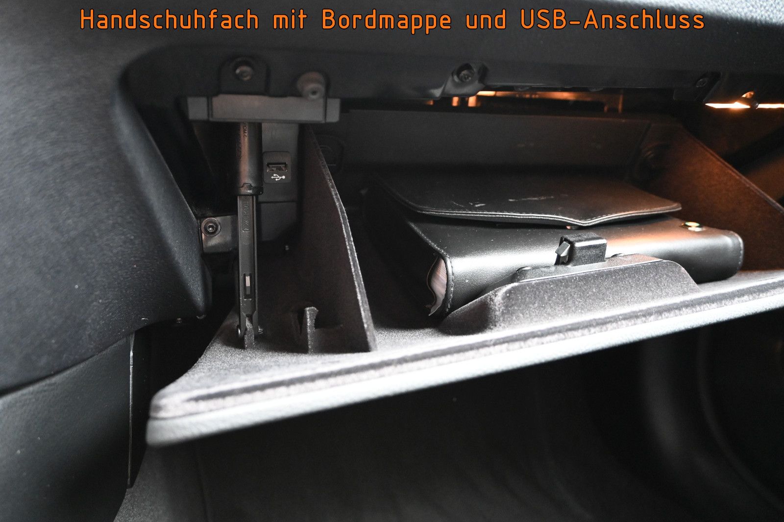 Fahrzeugabbildung BMW 320d Touring Aut. Ed.Lifestyle °AHK°STANDHEIZUNG