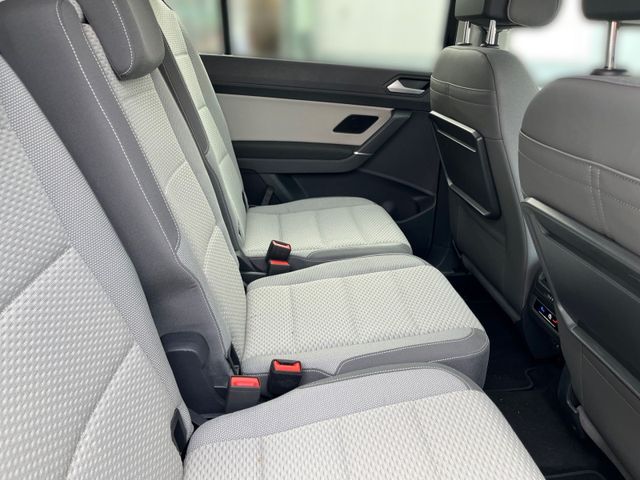 Touran 1.5 TSI DSG COMFORTLINE 7 SITZE+DCP+AHK+