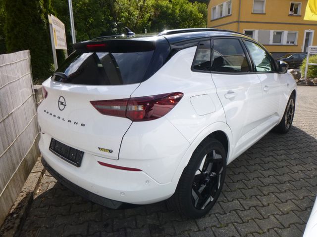 Grandland GSe 4x4 Plug-In-Hybrid Automatik