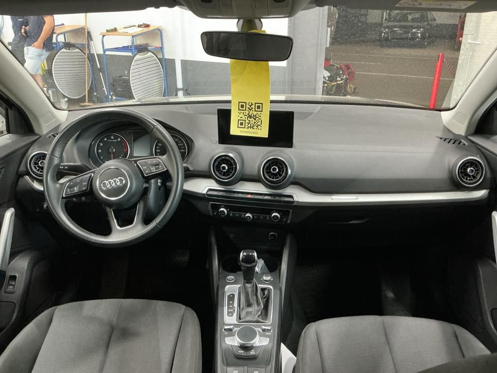 Fahrzeugabbildung Audi Q2 35 TFSI S tronic advanced-NAVI-LED-KAMERA-SHZ