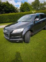 Audi Q7 4,2l - Audi Q7 4L mit Benzin-Antrieb