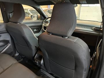 MYAUTOCENTER – Gebraucht- und Jahreswagen mit Werkstattservice in Pfaffenhofen Dacia Duster III Hybrid 140Extreme *KLIMA*KAM*NAVI*ACC