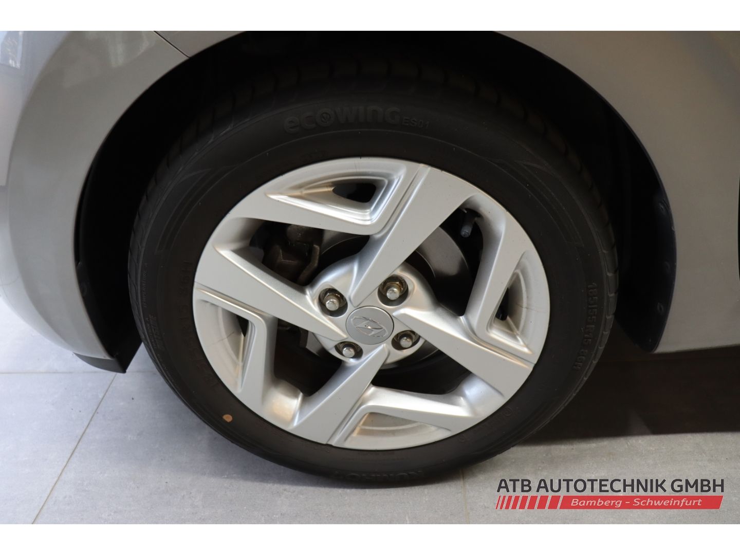 Fahrzeugabbildung Hyundai i10 Trend 1.2l PDC SHZ LenkradHZG Klima Apple Ca
