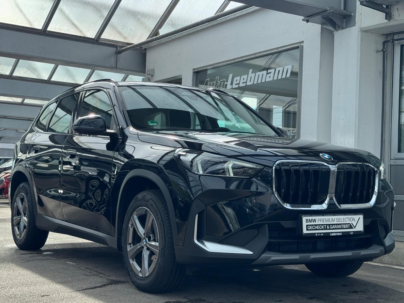 BMW X1 sDrive18i AHK/SportSitz/RFK GARANTIE-11/2029