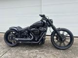 Harley-Davidson Breakout 114 Umbau All Black 260 Ricks Klappe - HARLEY-DAVIDSON BLACK