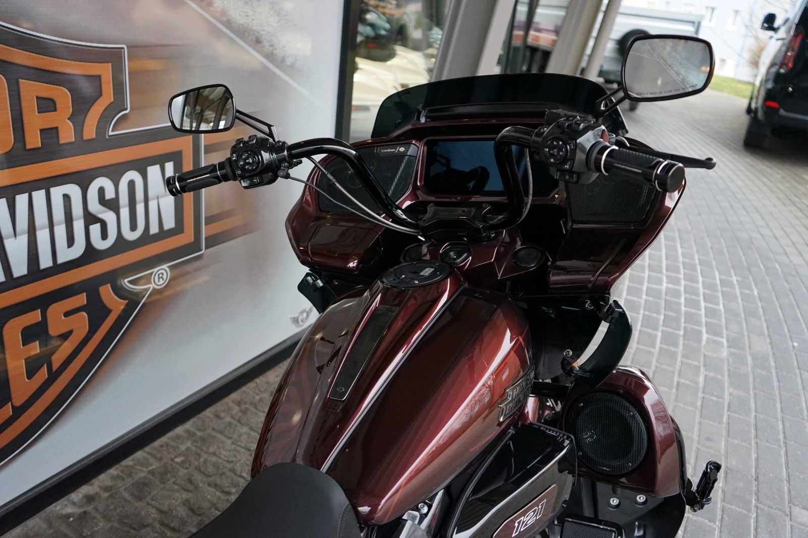Fahrzeugabbildung Harley-Davidson Road Glide CVO