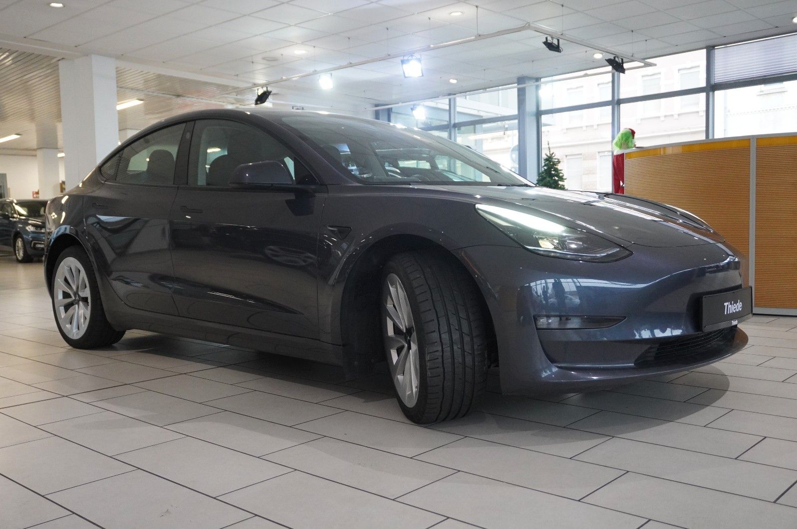 Fahrzeugabbildung Tesla Model 3 LONGRANGE DUAL-MOTOR NAVI/KAMERA/SH/PANO