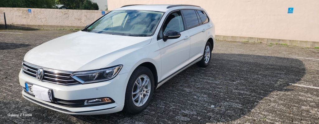 Image of Volkswagen Passat