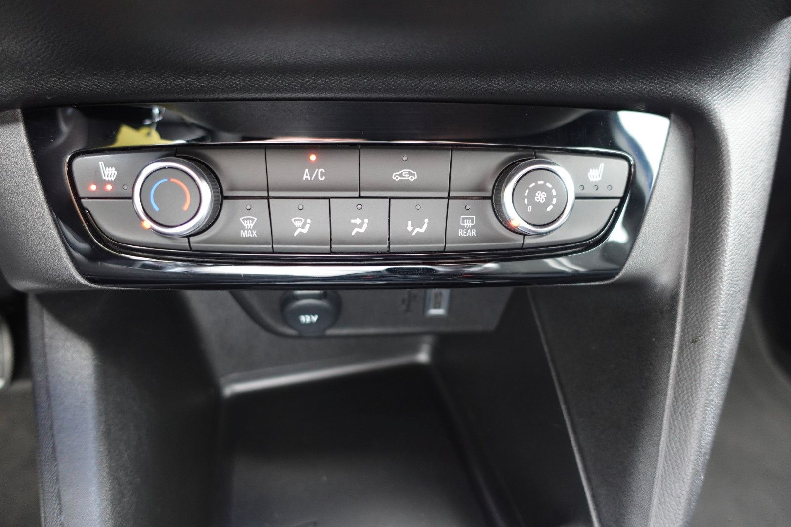 Fahrzeugabbildung Opel Corsa GS 1.2T,MatrixLED,Kamera,Sitzhzg,Allwetter
