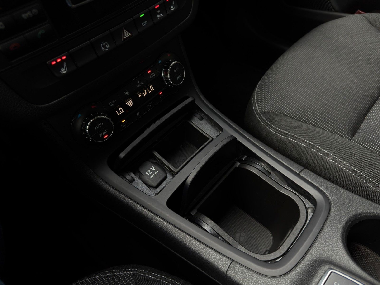 Fahrzeugabbildung Mercedes-Benz B 250 *1.Hand*Tempomat*Kamera*AHK*Sitzheizung