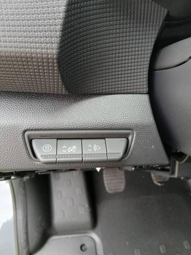 Fahrzeugabbildung Renault TRAFIC Lkw Komfort L2H1 3,1t Blue dCi 150 MY24