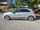 Mercedes-Benz A 250 Urban DCT Urban - Mercedes-Benz A-Class: Silber