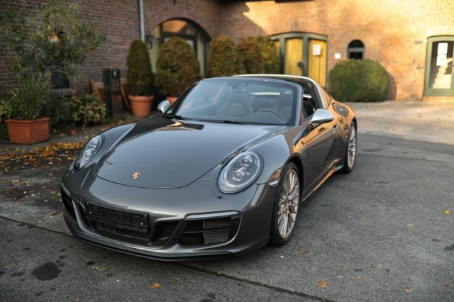 Porsche 991 911 Targa 4 GTS KERAMIK PCCB*LIFTSYSTEM*BOSE