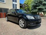 Mercedes-Benz C 180 KOMPRESSOR T CLASSIC Classic - Mercedes-Benz aus 2009: C Class