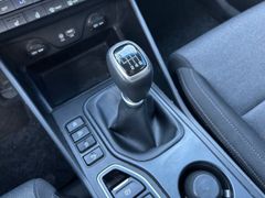 Fahrzeugabbildung Hyundai Tucson 1.6 CRDi *AHK*NAVI*KAMERA*LED*1.Hd.*