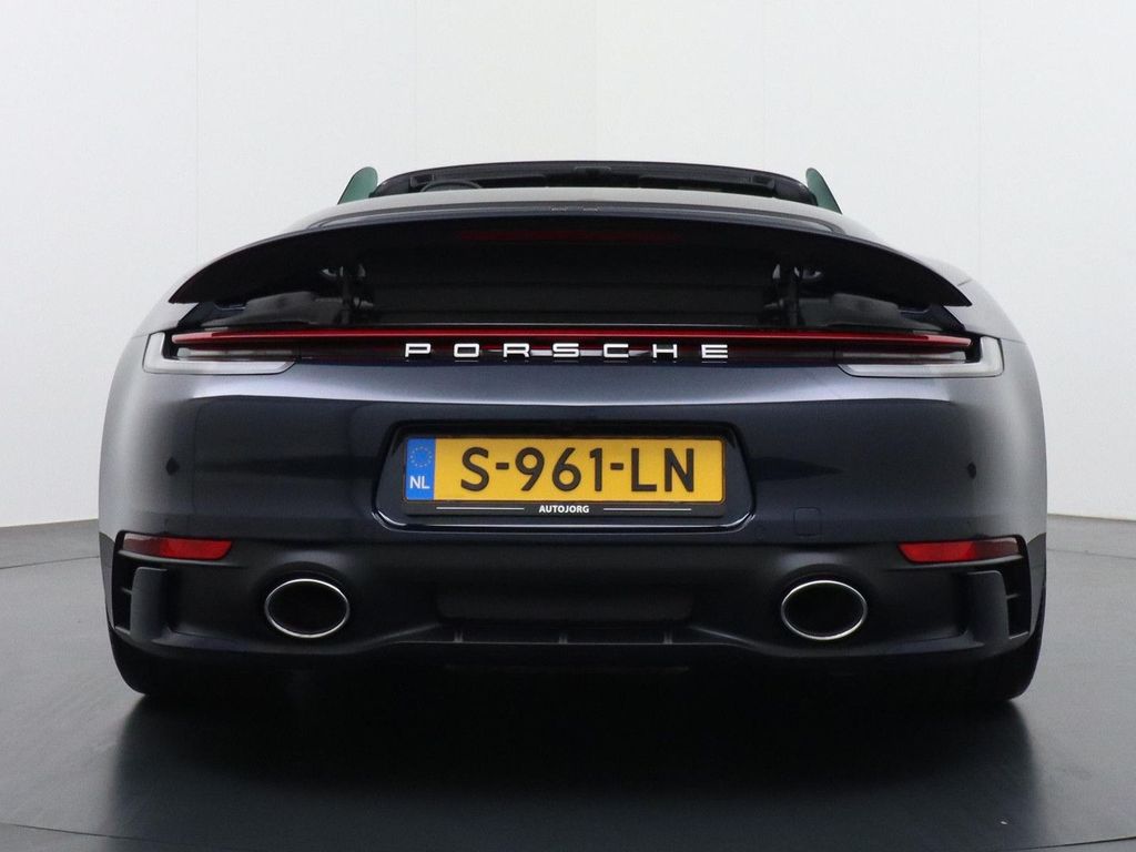 Porsche 992 Cabrio 3.0 Carrera S Sport Design | Sport Ch