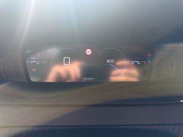 Peugeot 208 1.2 PureTech 100 Allure NAVITEMPOMATLEDKA
