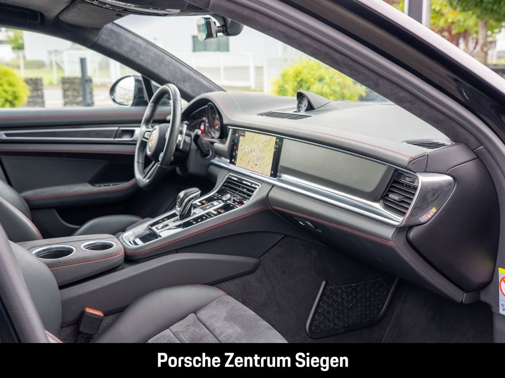 Porsche Panamera GTS