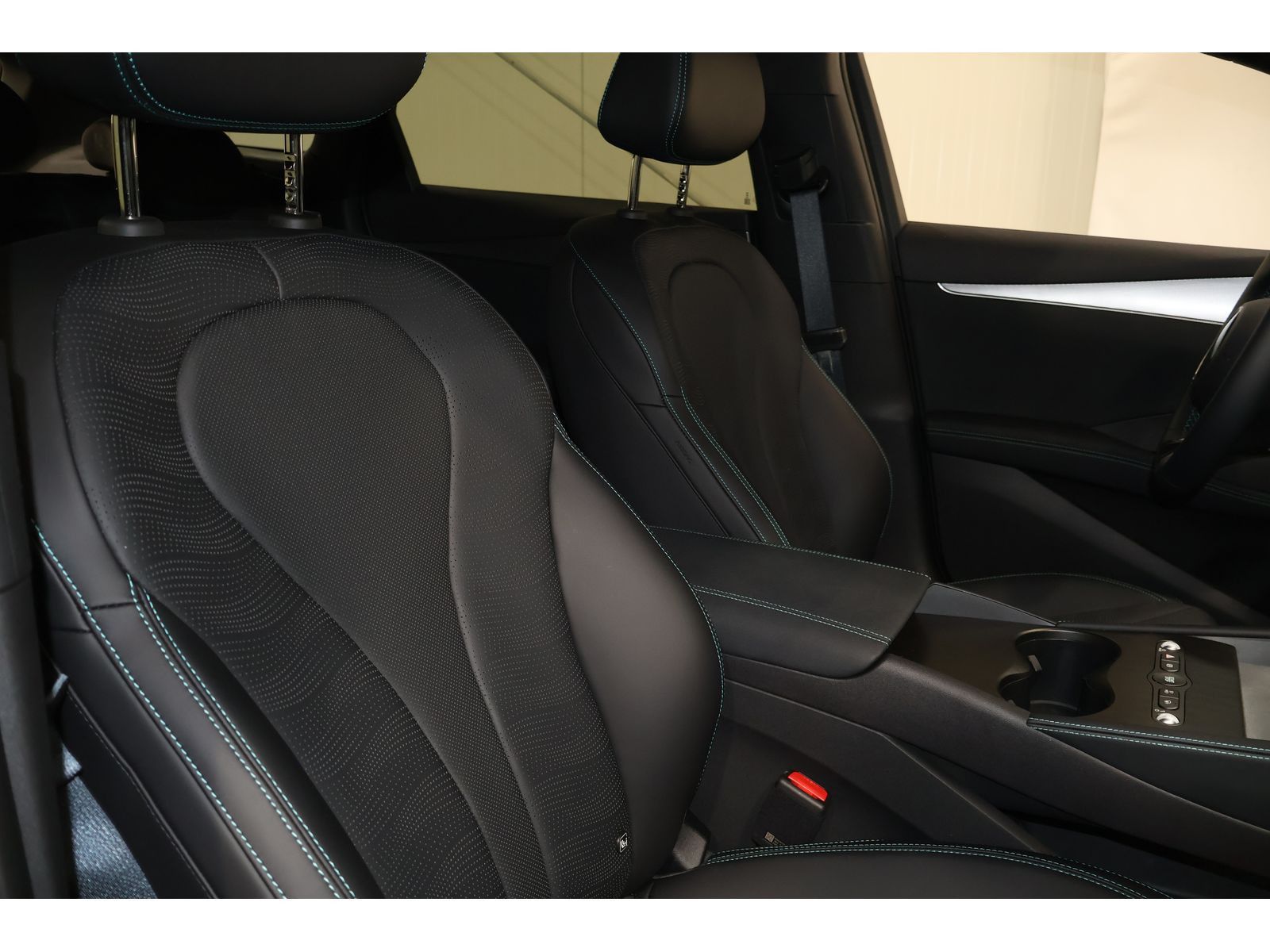 BYD SEAL 6