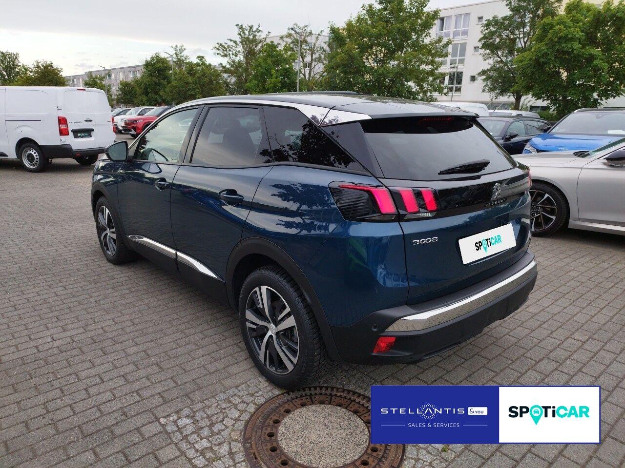 Peugeot 3008 Allure Pack PureTech 130 EAT8 NAVI PDC CAM