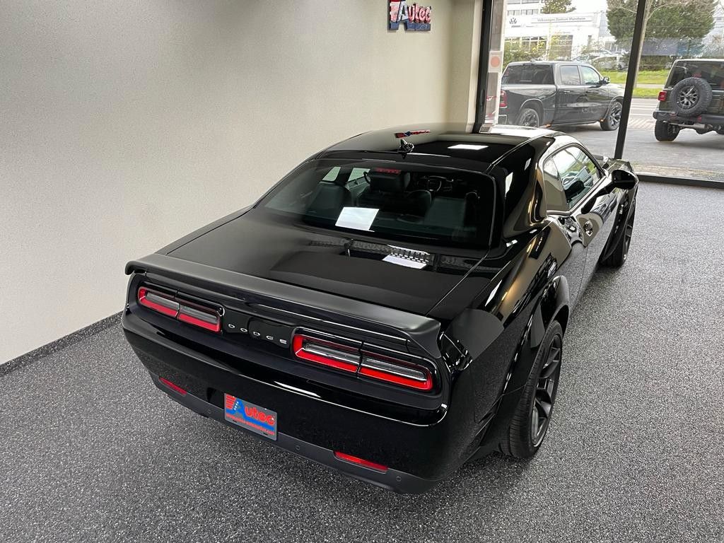 Fahrzeugabbildung Dodge CHALLENGER R/T WIDEBODY SCAT PACK -CARBONE