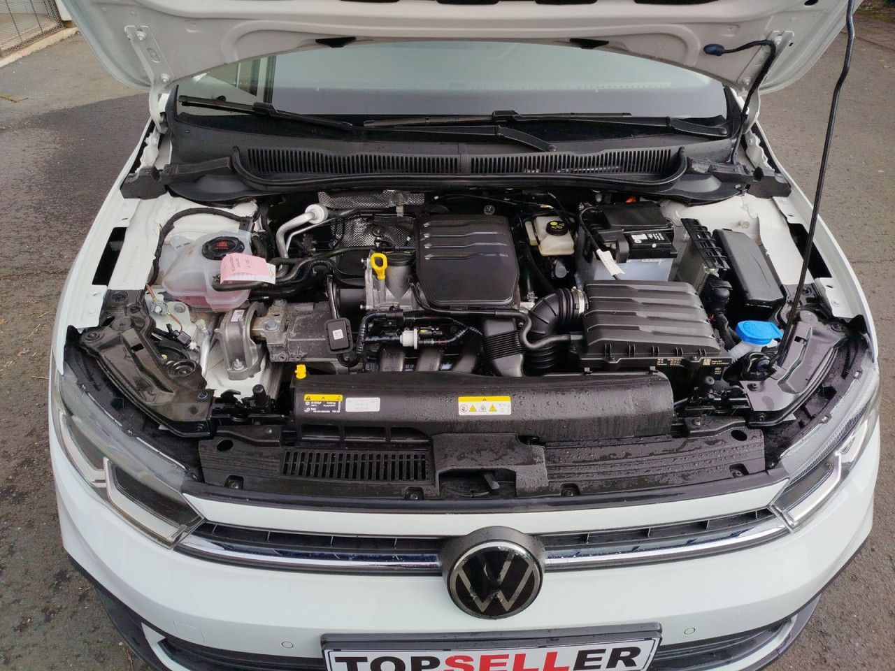 Fahrzeugabbildung Volkswagen Polo Basis-Modell 1.0 59 kW 5-Gang