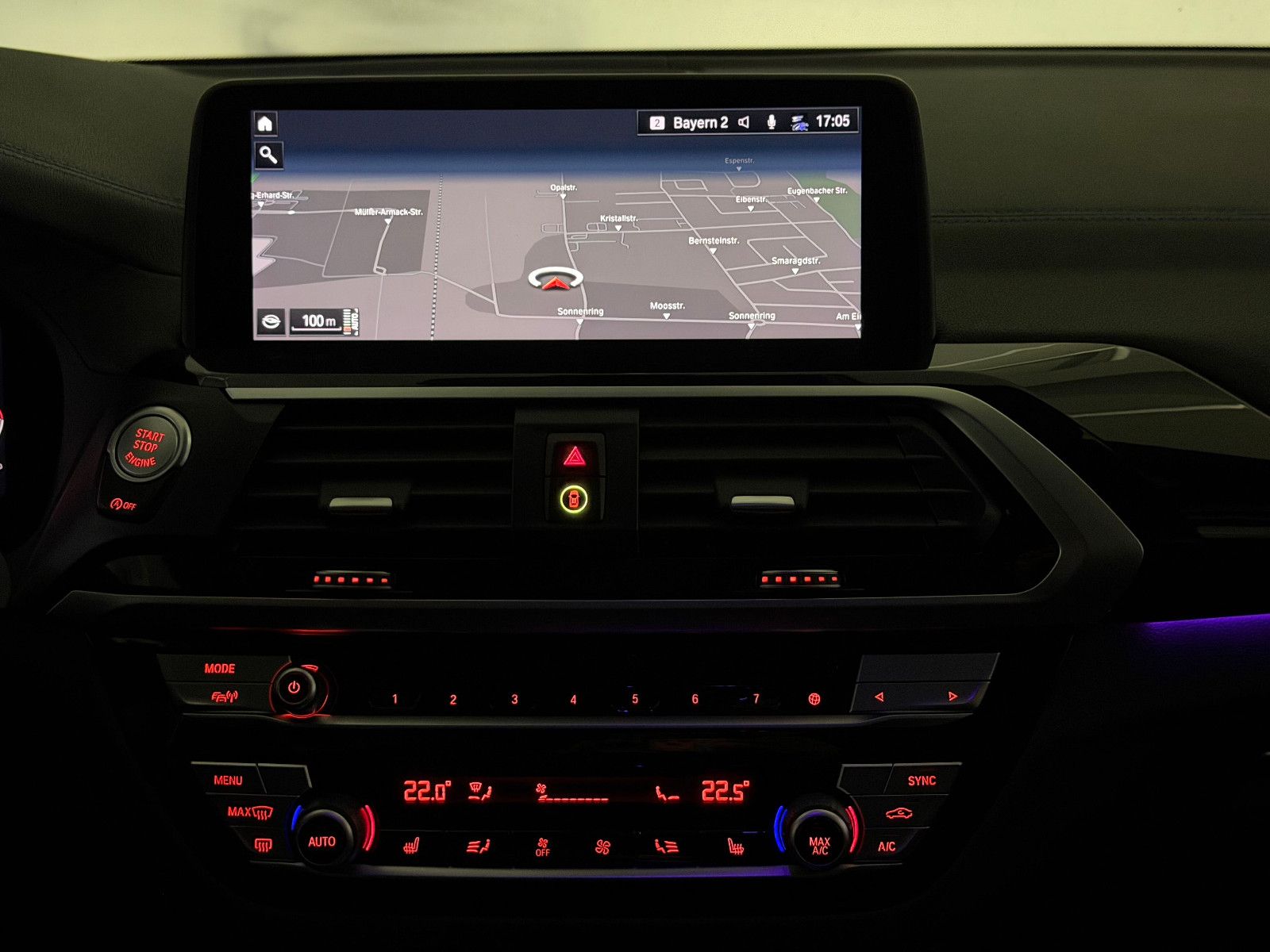 Fahrzeugabbildung BMW X3 M40 d Aut./M-SITZE/STHZ/LED/HuD/ACC/H&K