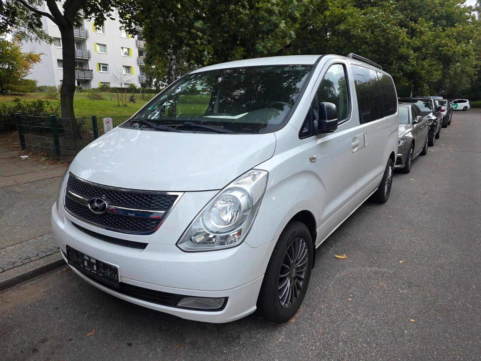 Hyundai H-1 8sitzer Automatik