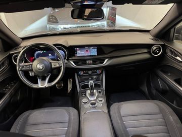 Alfa-Romeo Stelvio - 9