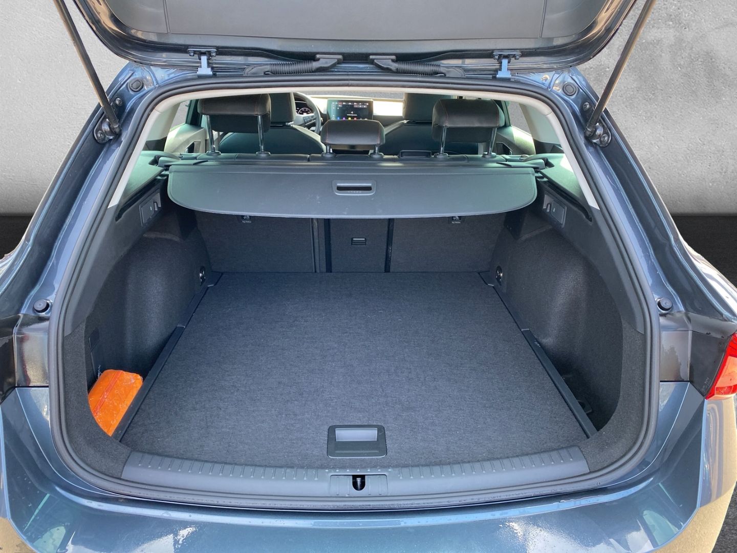 Fahrzeugabbildung SEAT Leon Sportstourer FR 2.0 TDI EU6d Navi Digitales
