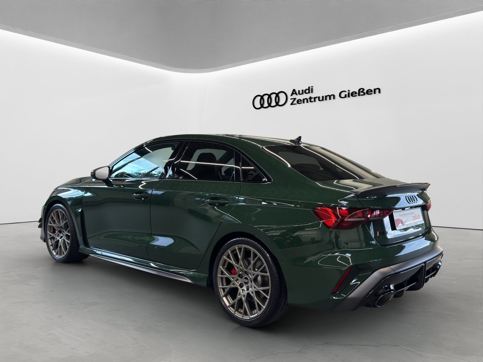 Audi RS 3 Limousine competition limited Nr. 379/750   imagem 3