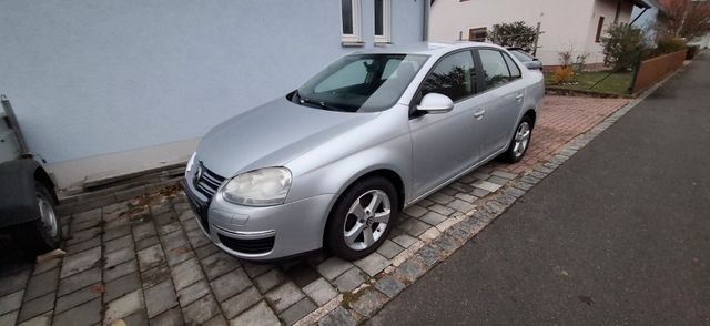 Volkswagen Jetta 1.6 Comfortline Comf