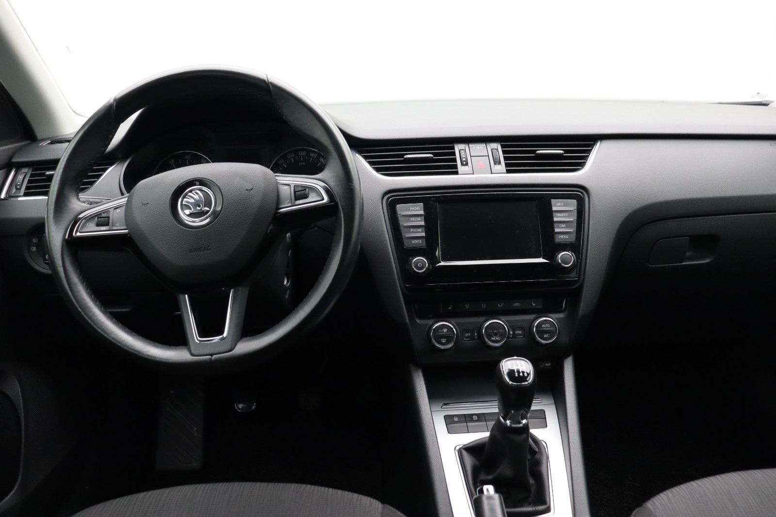 Fahrzeugabbildung SKODA Octavia Combi 1.0 Style