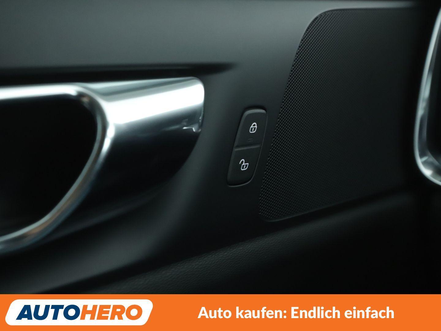 Volvo V60 2.0 T4 Momentum Pro Aut*NAVI*LED*TEMPO*PDC*