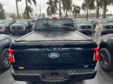 Ford F 150 Lightning Flash gr Batterie im Vorlauf