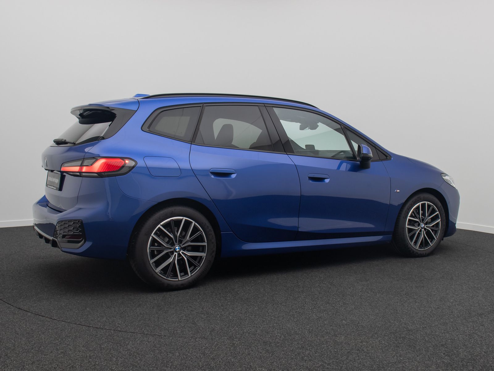 Fahrzeugabbildung BMW 220i Active Tourer M Sport 360° HUD DAB Panorama