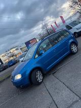 Volkswagen Vw Touran 1,6l - gebrauchte VW Touran aus dem Jahr 2003