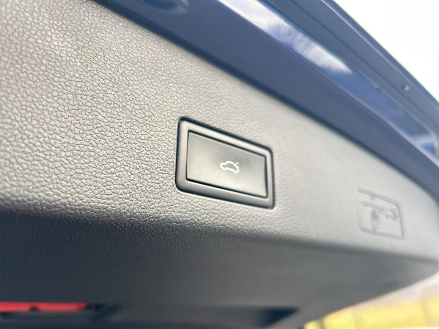 Volkswagen Golf Variant TDI DSG R-Line AHK LED+ ACC Nav Kam, миниатюра 16