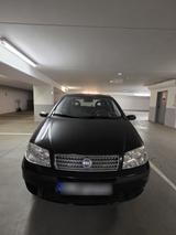 Fiat punto 188 / Schwarz / ES 2007 /Türen 4/5 - Fiat Punto Gebrauchtwagen in München