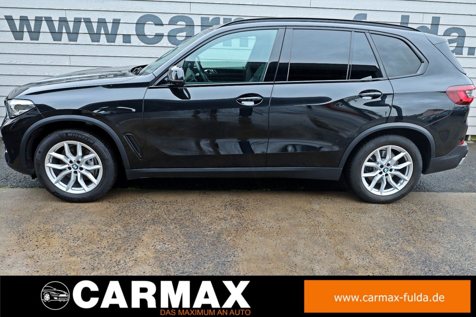 Fahrzeugabbildung BMW X5 xDrive 30d Leder,Navi,LED,PanDach,HeadUp,360°