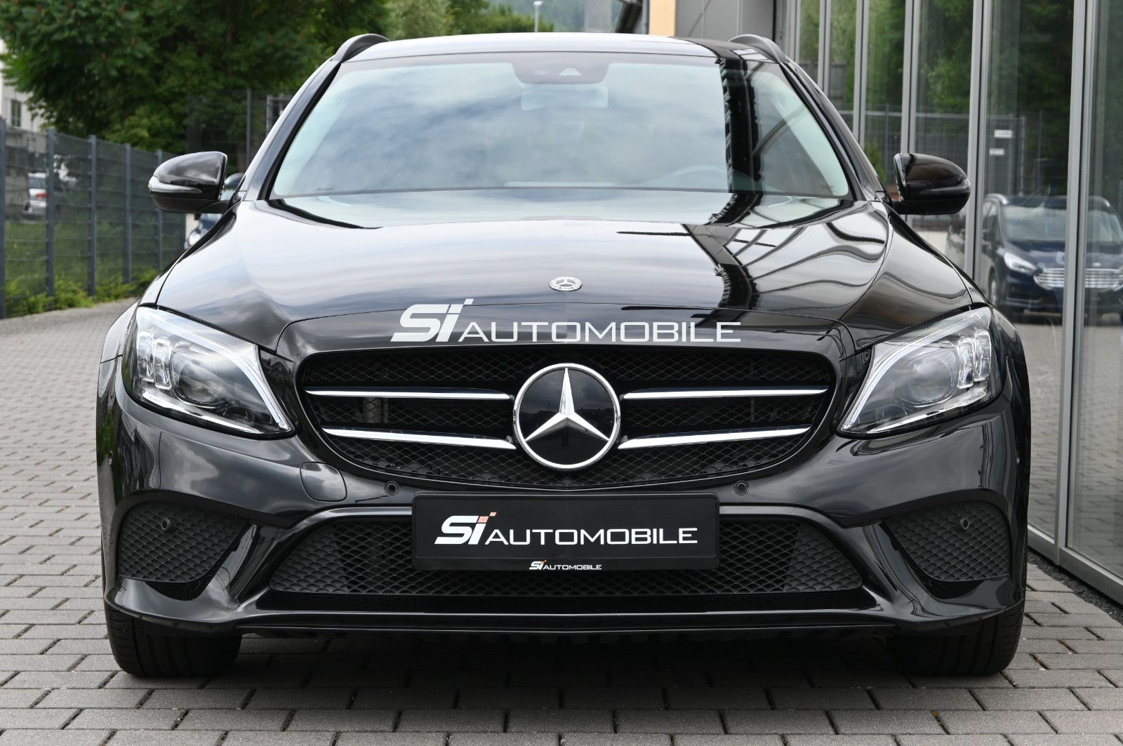 Fahrzeugabbildung Mercedes-Benz C 300 T Aut. Avantgarde °NIGHT°MULTIBEAM°KAMERA°