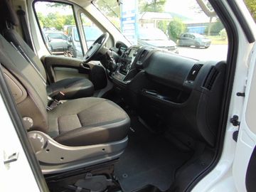 Bild 9 Peugeot Boxer Kombi 333 L1H1 Active Blue-HDi 130
